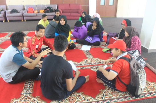 Mayang Mentoring Programme: Qanaah  